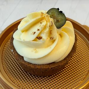 Песочная корзиночка с кремом на основе масла Гхи