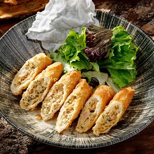 Блинчики, фаршированные креветками и сыром