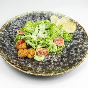 Салат Цезарь с креветкой
