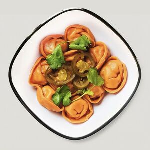 Пельмени с говядиной, бараниной и свининой Большие мясные (средняя порция)