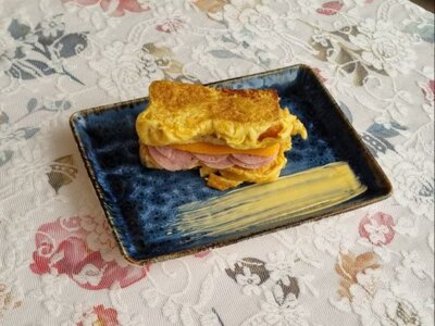 Утренний тост с ветчиной и сыром