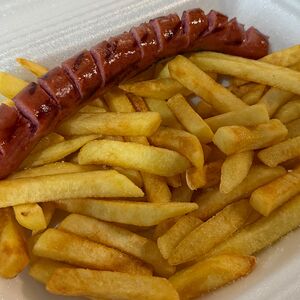 Картофель фри с колбаской 