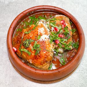 Жареная курица в чесночном соусе 