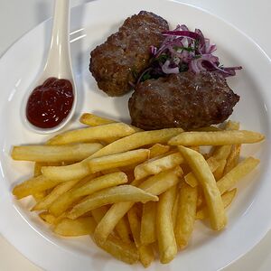Люля-кебаб (баранина, говядина) с картофелем фри