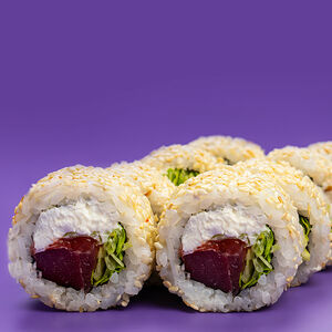 Ролл с тунцом и лососем