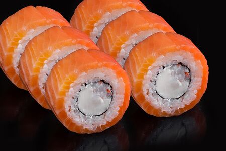 Филадельфия с тигровой креветкой