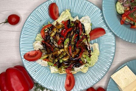 Салат теплый с говядиной