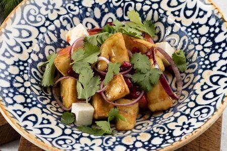 Салат с хрустящим баклажаном