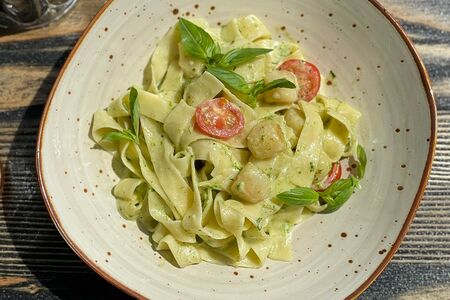 Феттуччине с гребешком