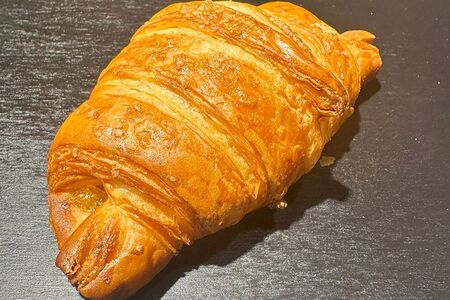 Круассан с абрикосом