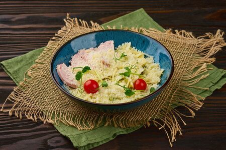 Паста фарфалле с копченым цыпленком