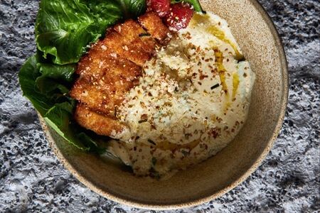 Салат с хрустящим цыпленком