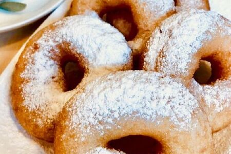 Утро с пышечной классикой