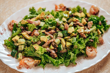 Салат Морской коктейль Мельница