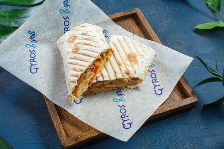 Греческая шаурма с телятиной