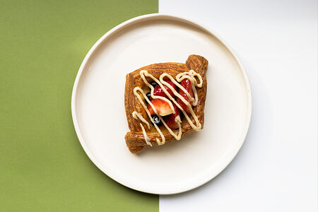 Даниш с ягодами