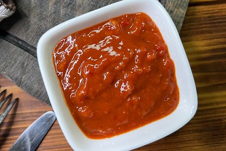 Аджика острая