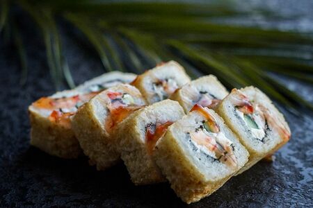 Ролл темпура креветка