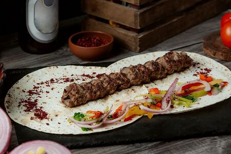 Шаурма с люля-кебабом из курицы
