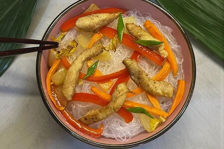 Фунчоза с курицей