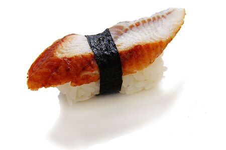 Суши с угрем