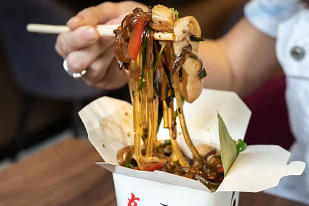 Лапша рисовая с морепродуктами