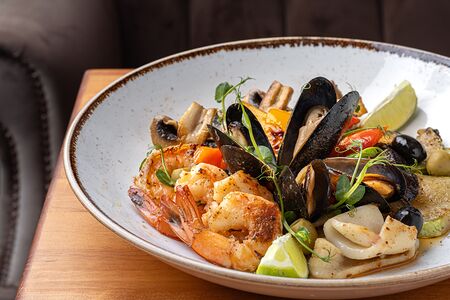 Антипасто с морепродуктами