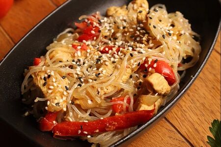 Фунчоза с курицей