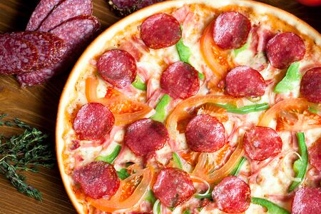 Пицца Мясной пир 40см