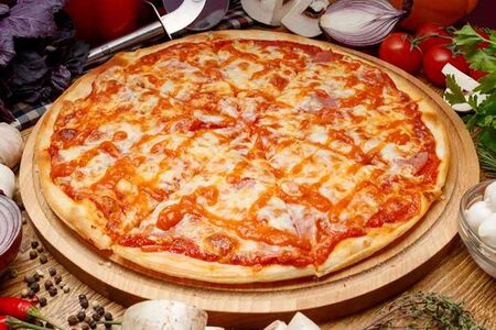 С ветчиной средняя