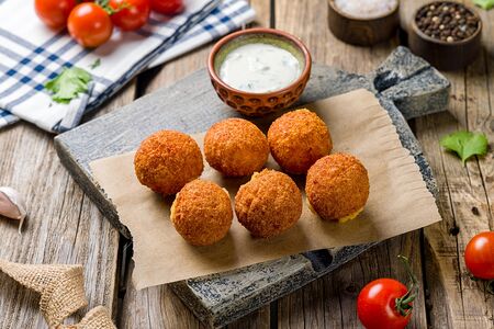 Сырные шарики с картошкой