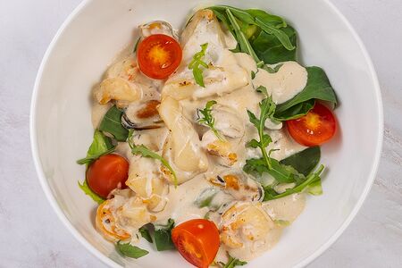 Салат с морепродуктами