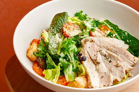 Цезарь с курицей