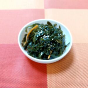 Салат из морской капусты