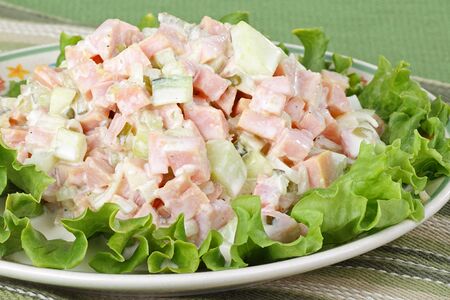 Салат с сыром