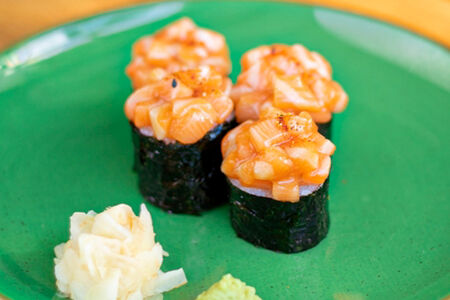 Тартар-ролл с лососем