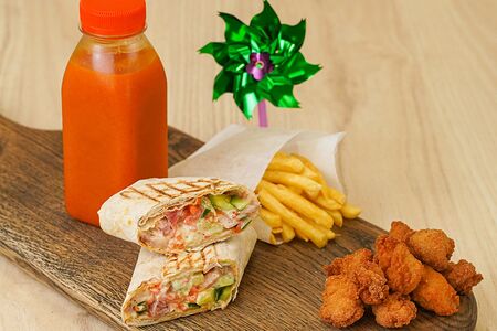 Детский комбо с куриным попкорном