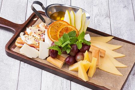 Ассорти из сыров