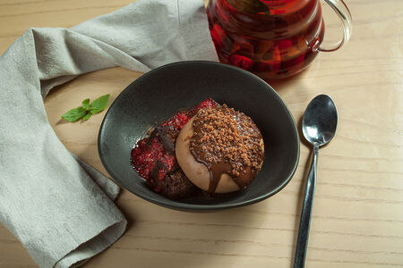 Шоколадный с муссом