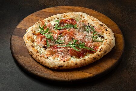 Пицца Прошутто-Страчателла