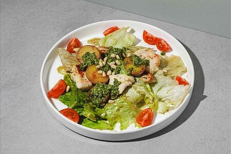 Салат с куриными ломтиками и мини-картофелем