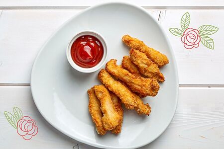 Куриные палочки с кетчупом