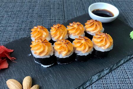 Запеченный с окунем и креветкой