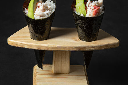 Ручной ролл Калифорния