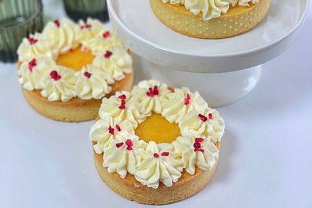 Тарталетка с лимонным курдом и крем-чизом