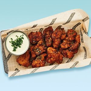 Куриные байтсы с соусом халапеньо