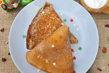 Блинчики с творогом и сметаной