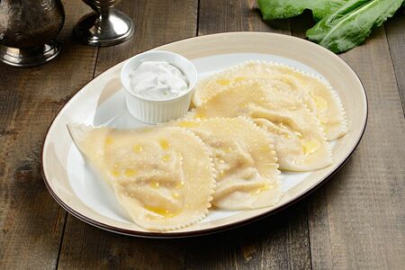 Вареники по-грузински с картофелем и грибами