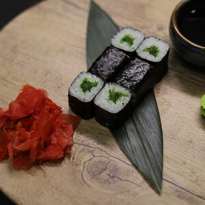 Ролл с чукой