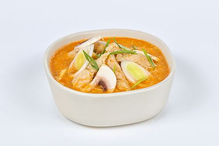 Том ям с курицей